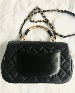 CHANEL Carry Chic Quilted Flap Bag