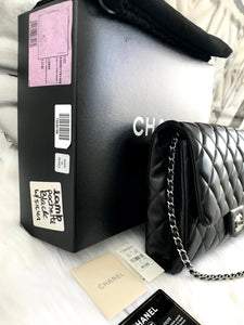 CHANEL Clutch on Chain Quilted Black Lambskin